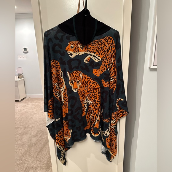 Conditions Apply Anthropologie Leopard Print Pullover Poncho Top - Picture 6 of 12